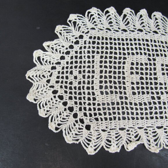 Hand Crochet Vintage Small White Table Runner with Surname Lester 8" x 18" - Picture 2 of 9